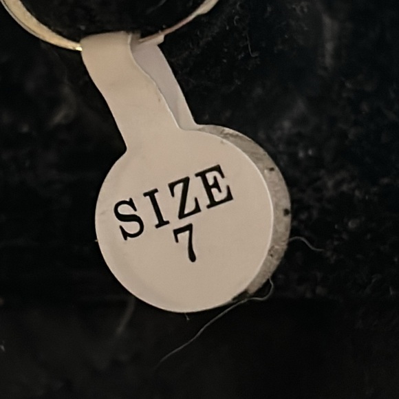 Sterling silver and CZ wave ring size 7 NIB - Picture 3 of 3